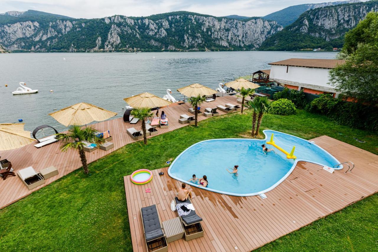 Pensiunea Decebal Resort - Cazanele Dunarii Dubova Exterior photo
